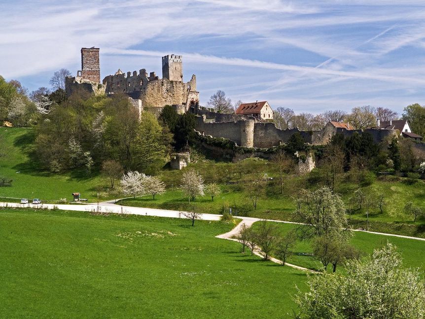 Blick auf die Burgruine Rötteln