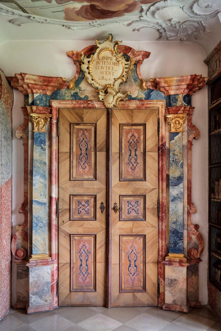 Kloster Wiblingen, Detail, Portal Bibliothekssaal